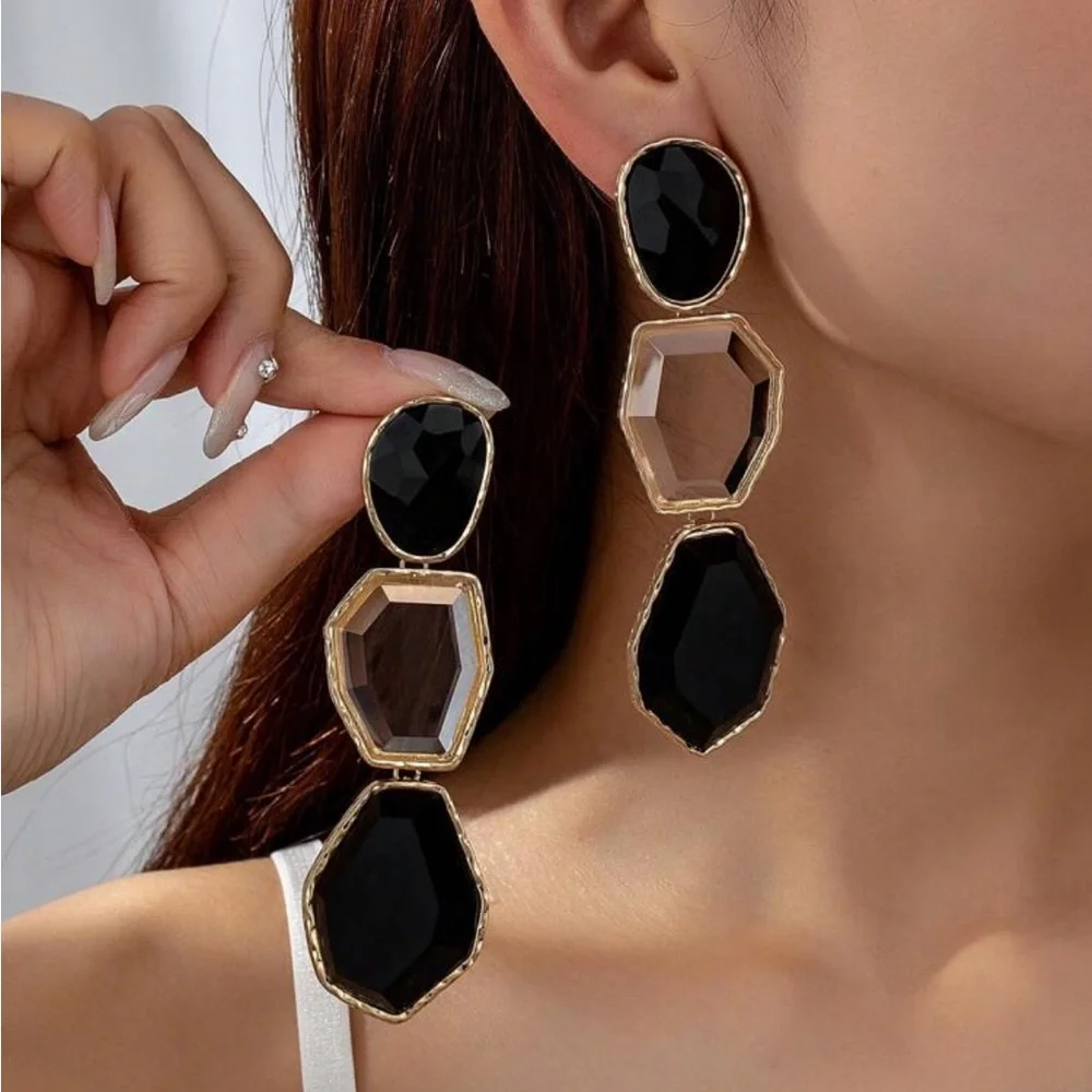 Black & Gold Geometric Boho Drop Earrings NEW 🏷️